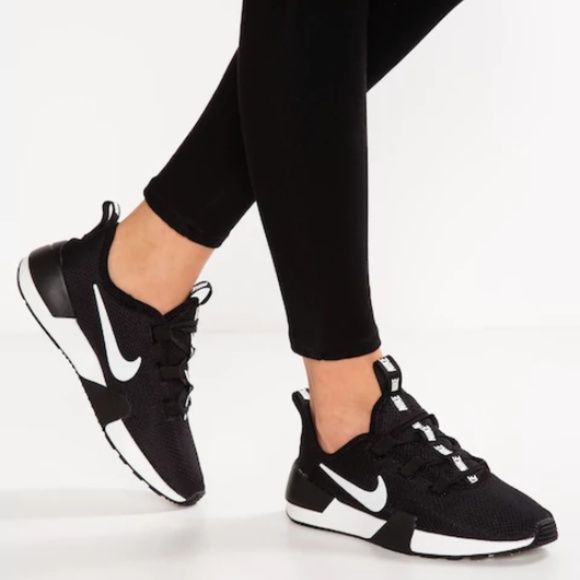 womens nike ashin